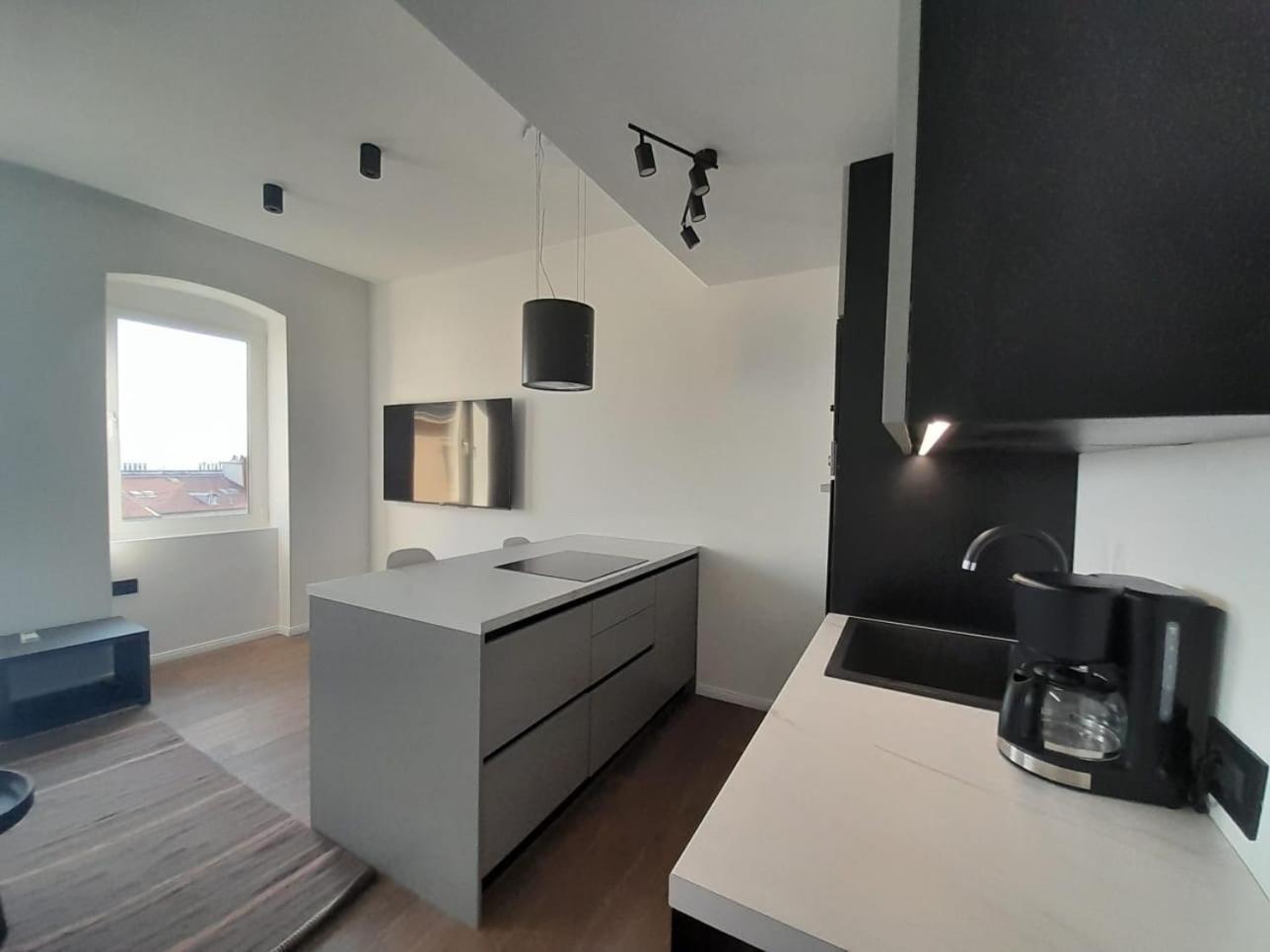 Jadabell 1 & 2 With Sea View Lejlighed Rijeka Eksteriør billede